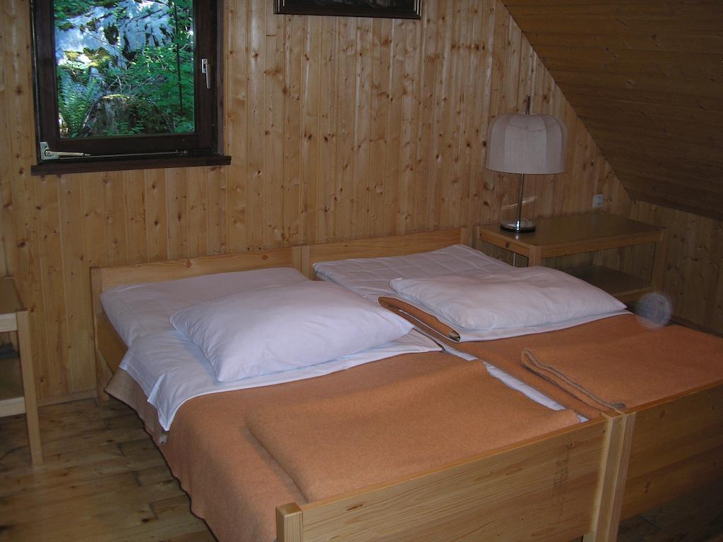 Camping Pivka Jama Постойна Номер фото