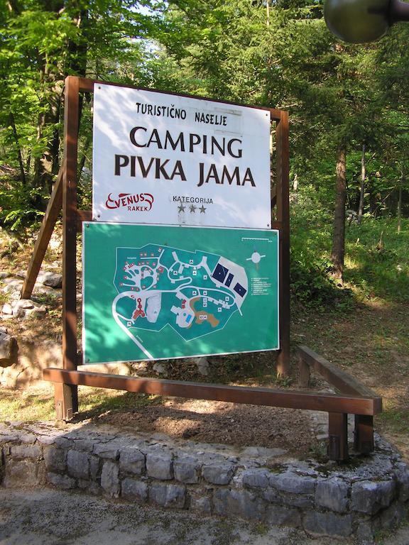 Готель Camping Pivka Jama Постойна Екстер'єр фото