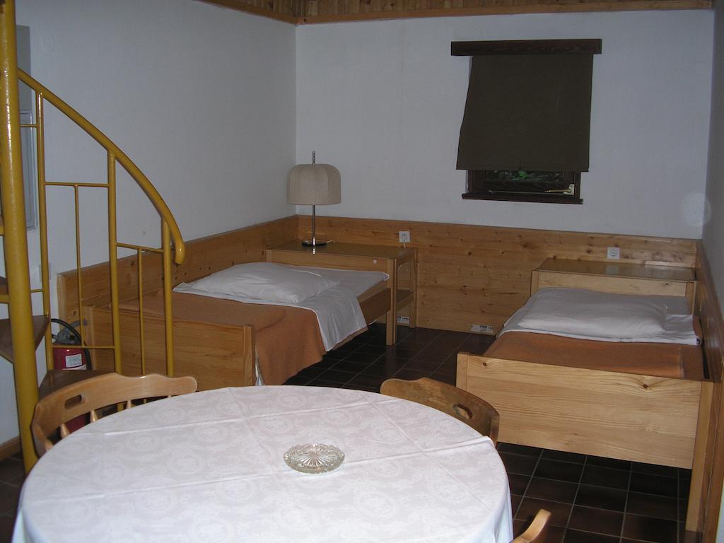 Camping Pivka Jama Постойна Номер фото